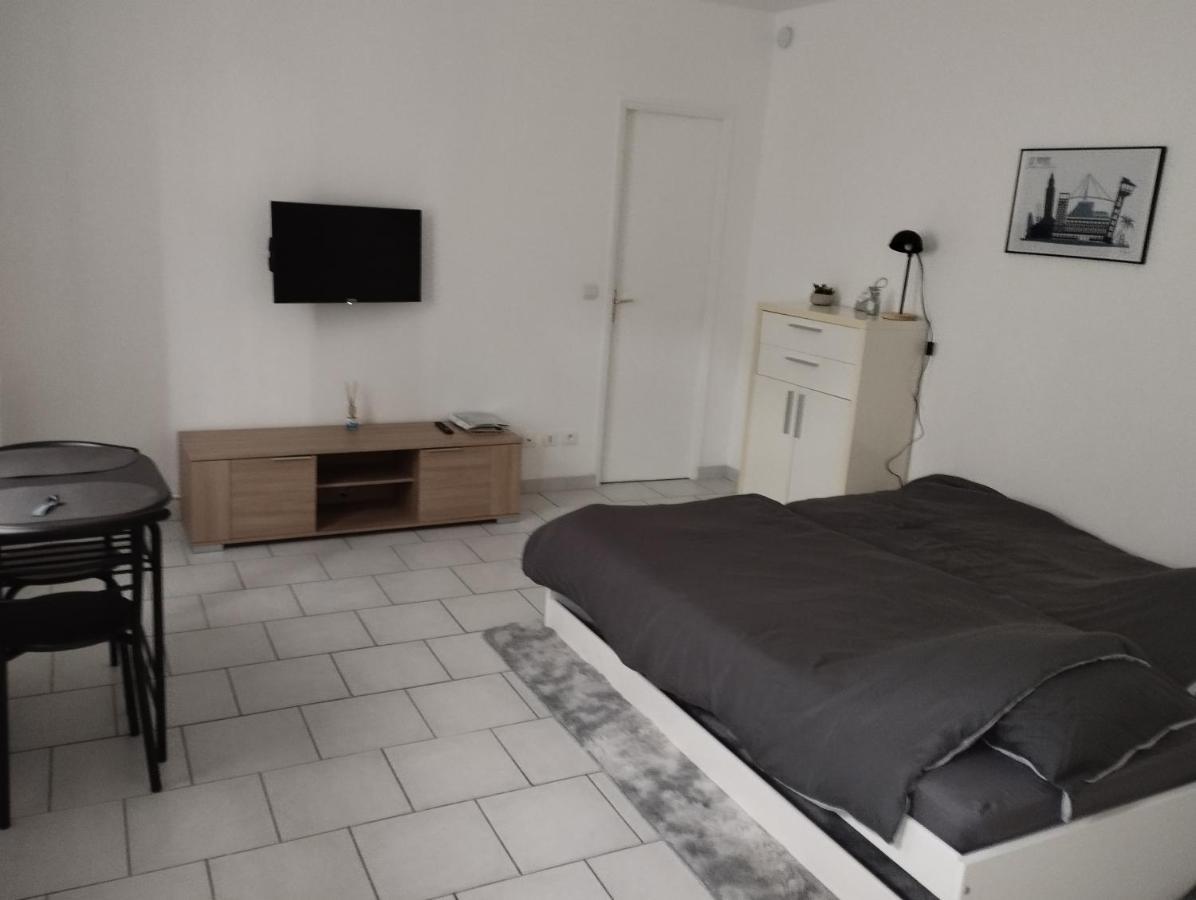 Charmant Studio Canape Lit Netflix Prime Video Dazn Wifi Гавр Экстерьер фото